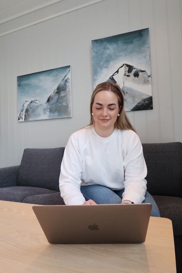 Coachen rådfører seg med klienten sin.